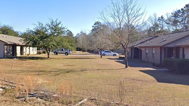 Foto del edificio - 1208 John D Wood Rd