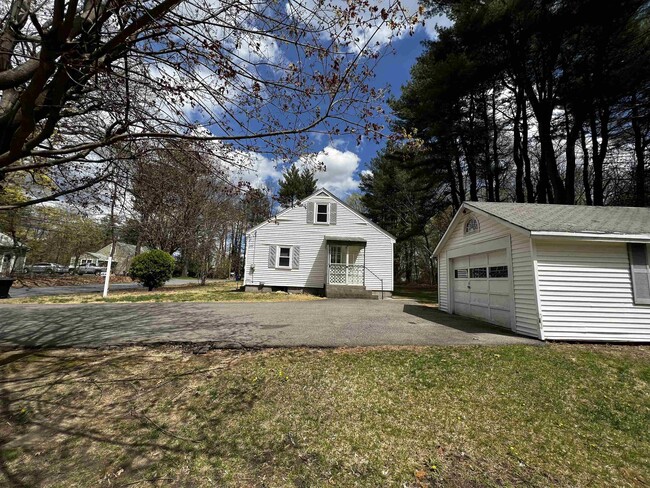 Building Photo - 14 Atwood Ave