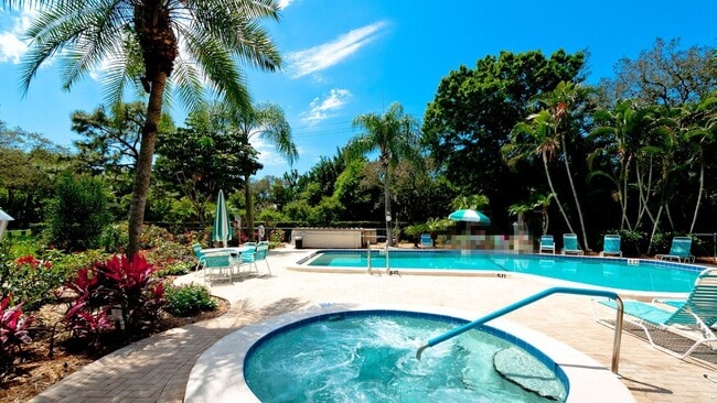 Foto del edificio - 542 Lakeside Dr