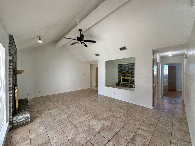 Building Photo - Viewable Now!  Small Pets Accepted!