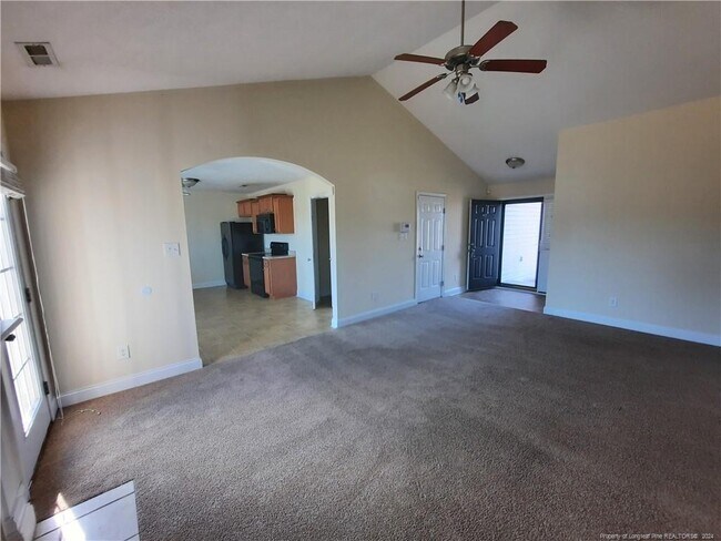 Building Photo - 558 Copper Creek Dr