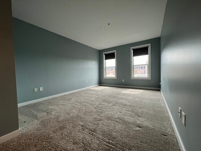 Primary Bedroom - 4940 Old Main St