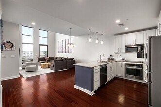 Building Photo - 2608 Museum Way