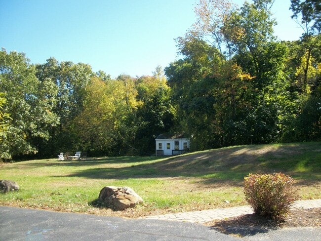 Building Photo - 70 Gorham St