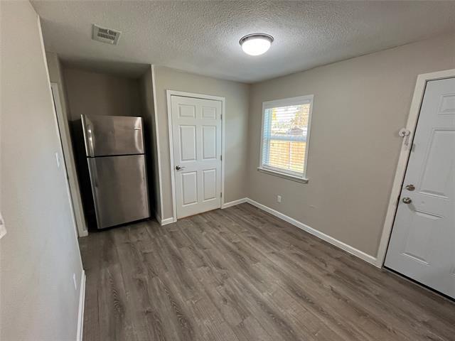 Building Photo - 2100 Camden Dr