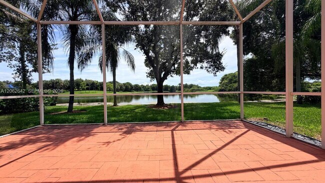 Foto del edificio - 4310 Diamond Way