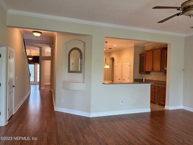 Foto del edificio - 1439 Barrington Cir