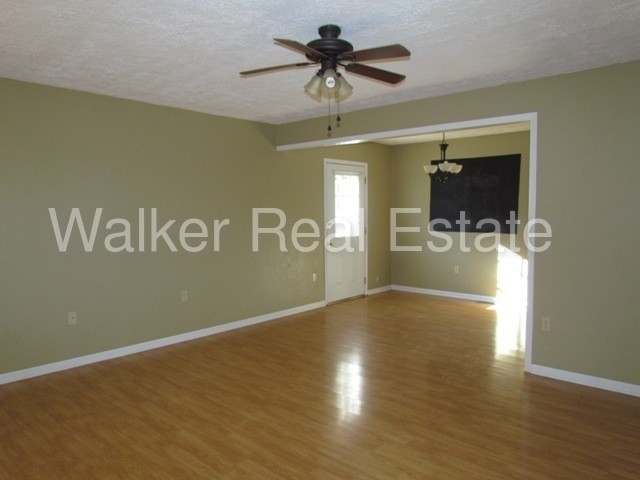 Building Photo - 15110 Transit Rd