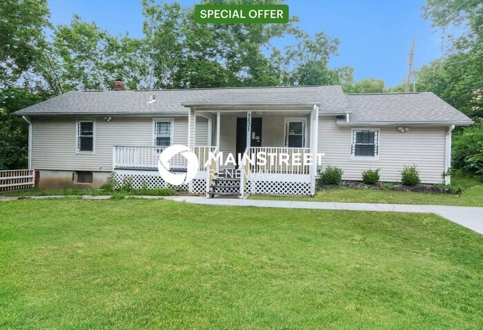 Primary Photo - 3 Bedroom Pet-Friendly Home in KANSAS CITY...