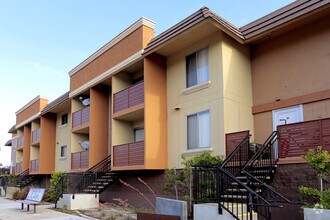 Ocean Breeze Apartments Huntington Beach
