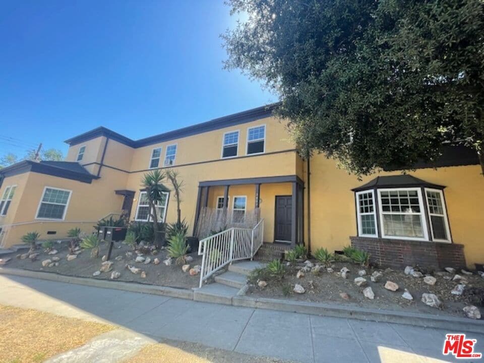 Foto principal - 3207 Griffith Park Blvd