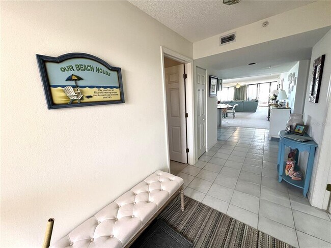 Foto del edificio - 6650 Sunset Way