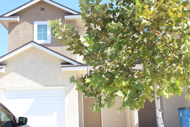 Building Photo - 16922 Showdown Path