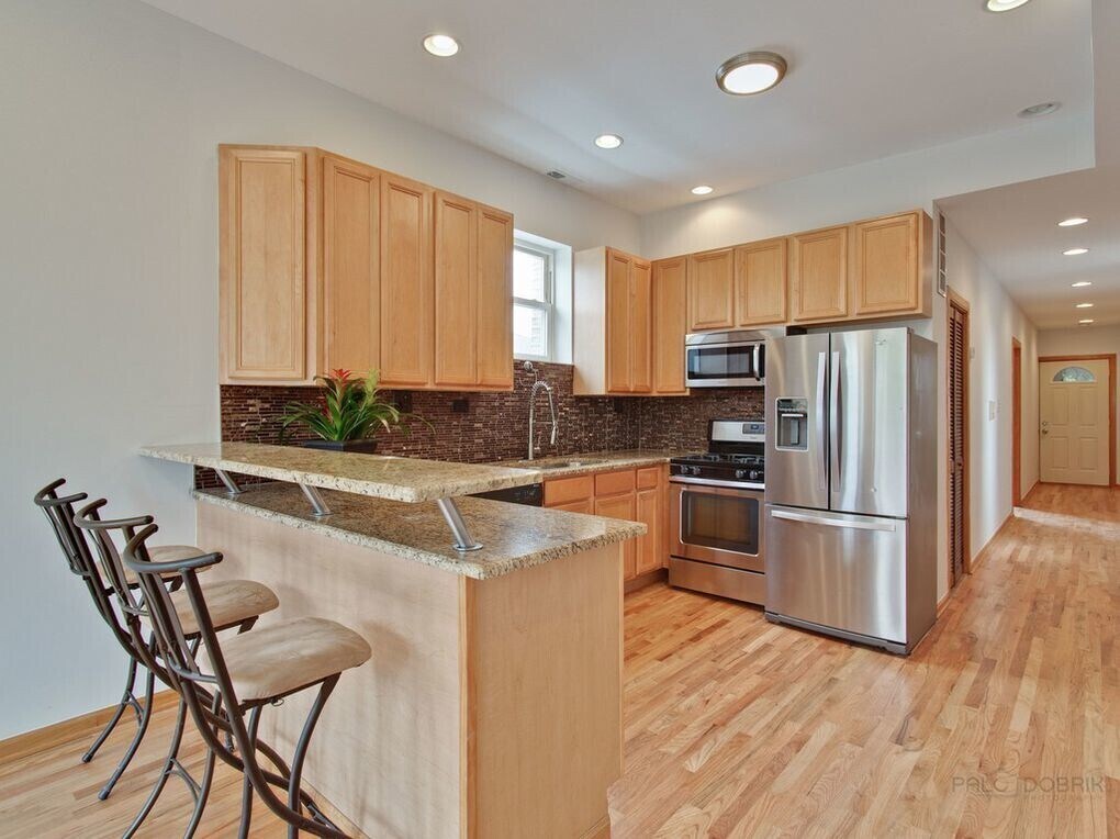 Primary Photo - 1450 N Campbell Ave