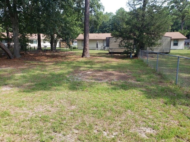 Building Photo - Duplex for Rent