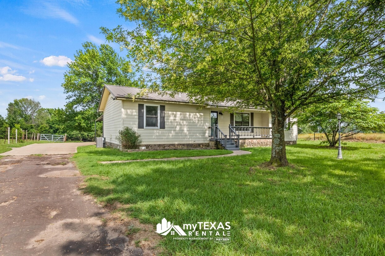 Foto principal - 2458 Green Hill Rd