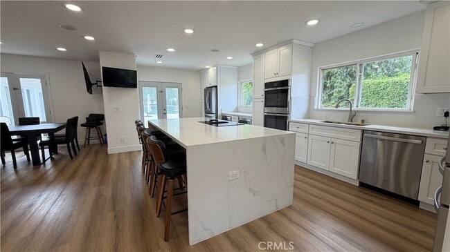 Foto del edificio - 5855 Shirley Ave