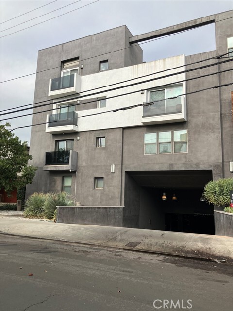 Foto del edificio - 11925 Kling St