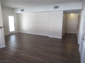 Building Photo - 833 Aspen Peak Loop
