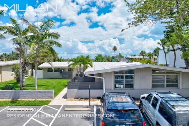 Foto del edificio - 325 Capri Blvd