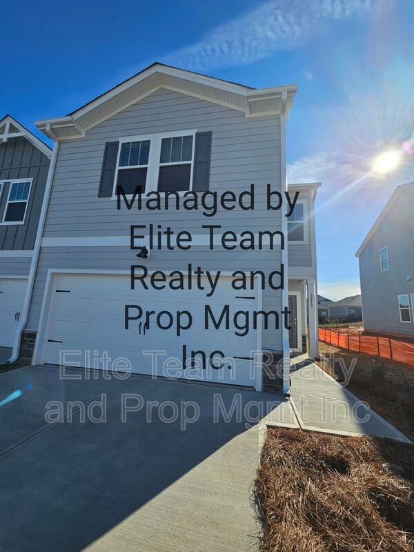 Foto principal - 5213 Brailey Cir