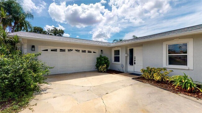 Foto del edificio - 8462 Flagstone Dr