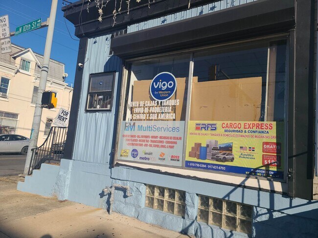 Front View - 961 N 10th St