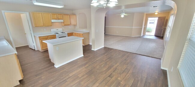 Building Photo - Cooper & Elliot (Neely Ranch) cul de sac r...