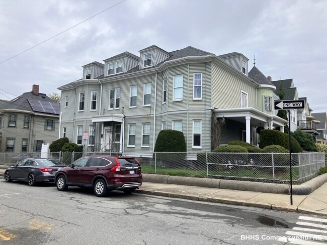Building Photo - 173 Highland Ave