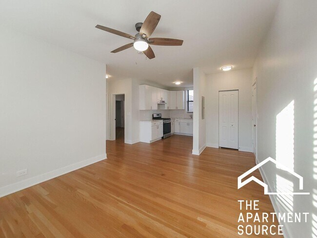 Photo - 3931 N Keeler Ave Apartment