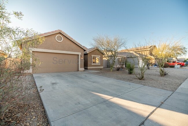 Building Photo - 1708 S 79th Glen