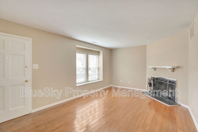Building Photo - 2716 Gatewood Cir