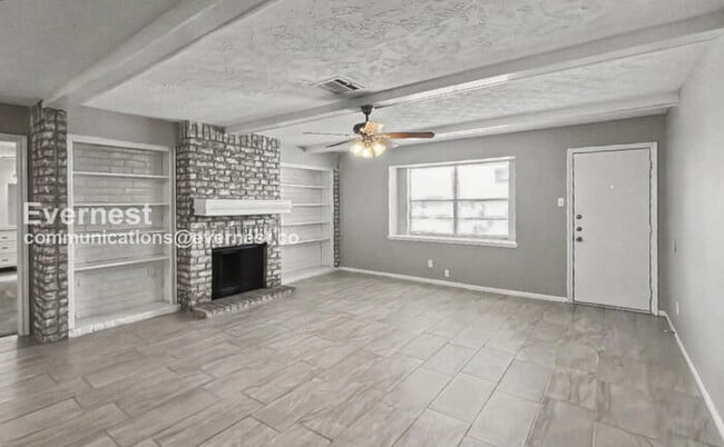 Building Photo - 4034 Cypressdale Dr