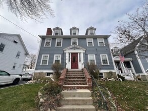 Building Photo - 39 Highland Ave