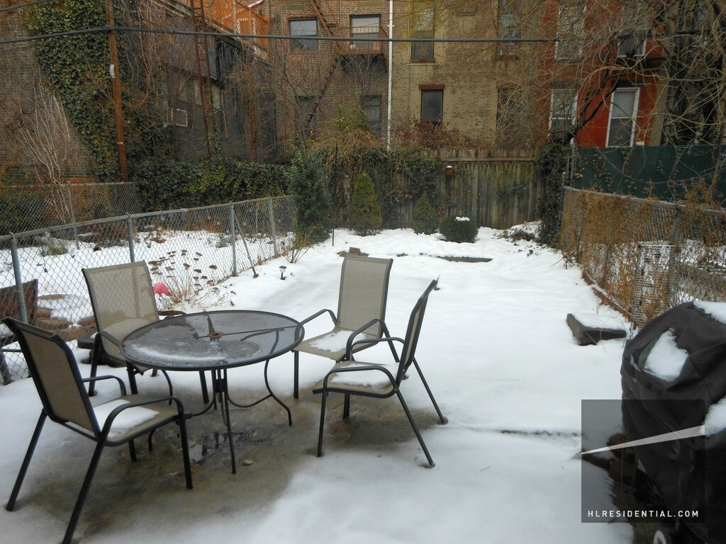 Foto principal - 413 10th St