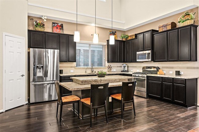 Foto del edificio - 12421 Tyler Springs Ln