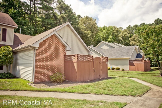 Foto del edificio - 63 Hollis Wood Dr
