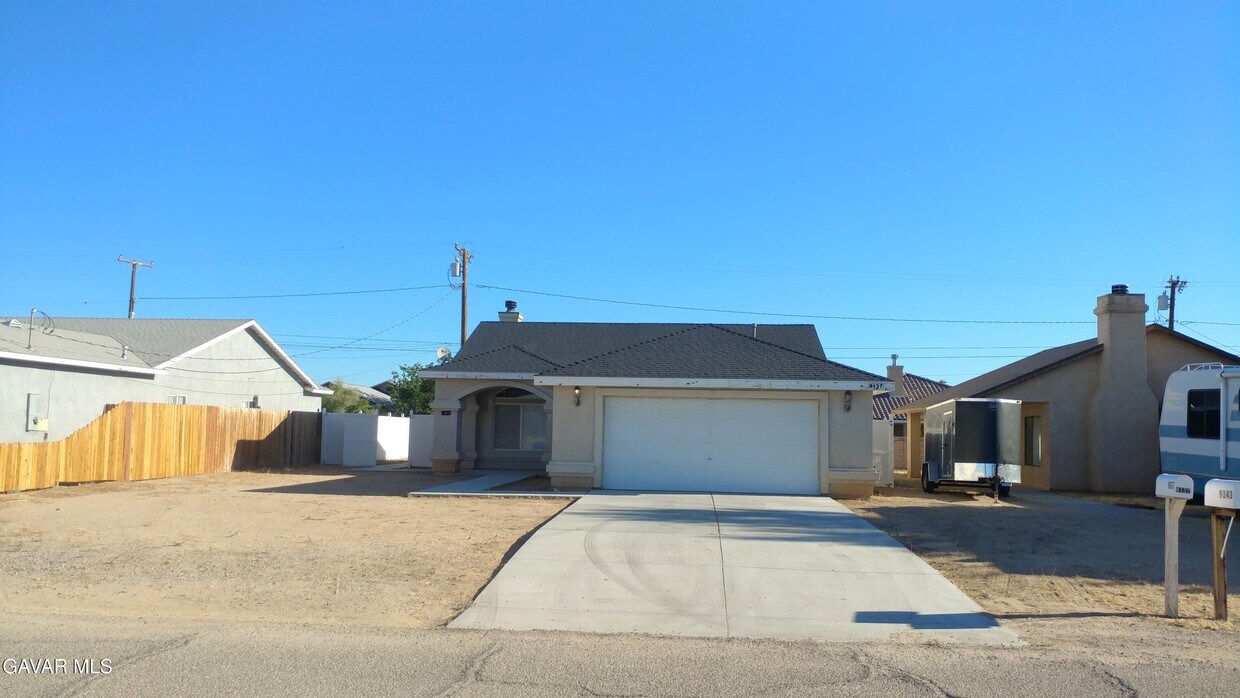 Foto principal - 9137 Evelyn Ave