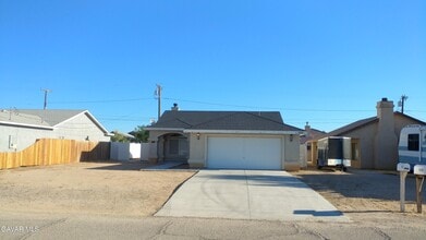 Building Photo - 9137 Evelyn Ave