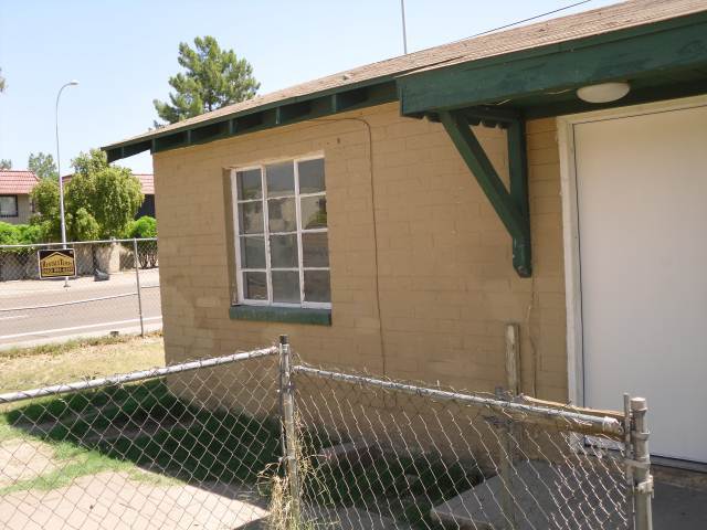 Primary Photo - 729 W University Dr