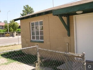 Building Photo - 729 W University Dr