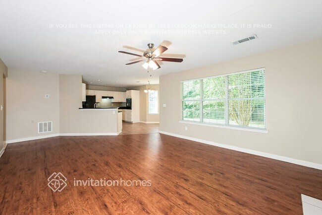 Foto del edificio - 528 Arbour Way