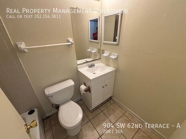 Foto del edificio - 904 SW 62nd Terrace