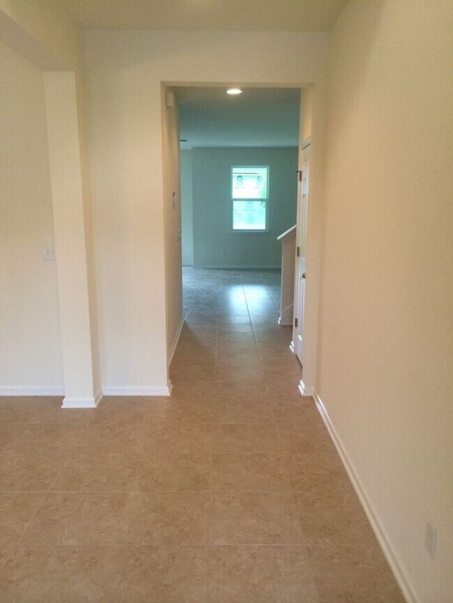 Building Photo - Beautiful Home in Durbin Crossing Open Flo...