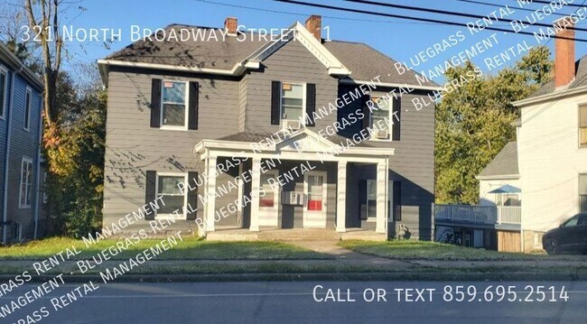 Building Photo - Available NOW! Large 3bedroom