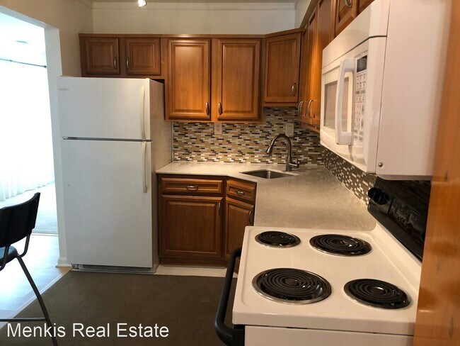 Building Photo - 1 br, 1 bath House - 13400 Shady Knoll Dr ...