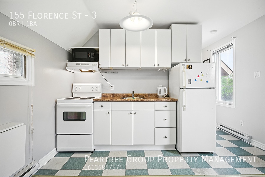 Primary Photo - Fabulous Florence-Studio Apt in Downtown O...