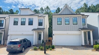 Building Photo - 709 Stickley Oak Way