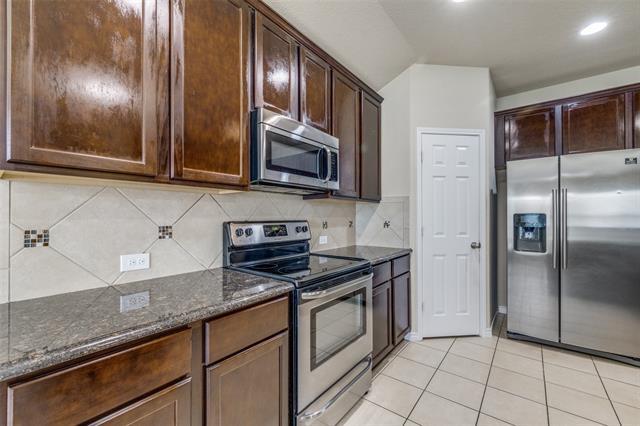 Foto del edificio - 5844 Sunny Meadow Ln