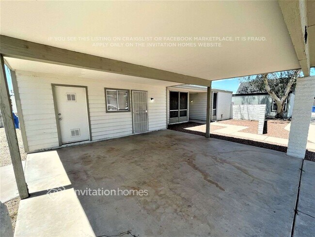 Building Photo - 3531 W Vogel Ave